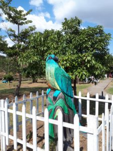 Papageistatue im La Sabana Park