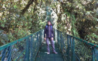 Carina auf Hängebrücke Selvatura Park