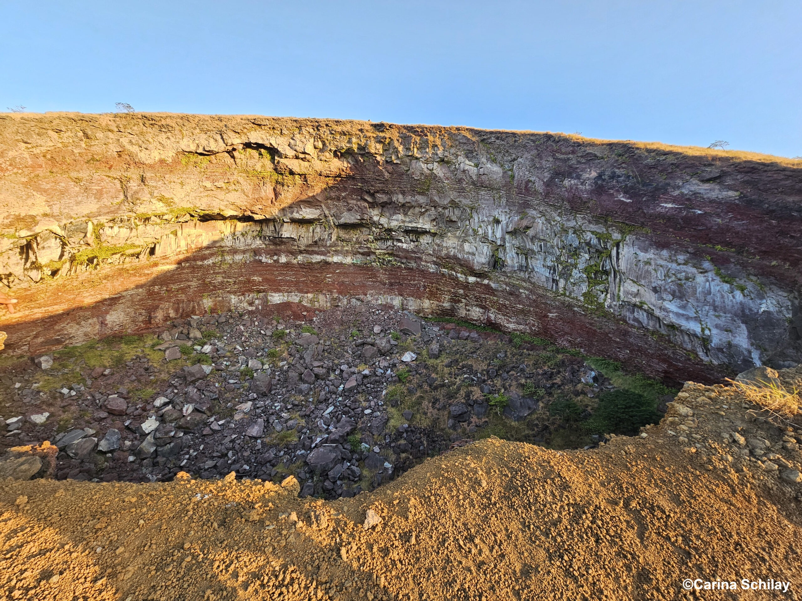 Blick in das Innere des großen Kraters des El Hoyo